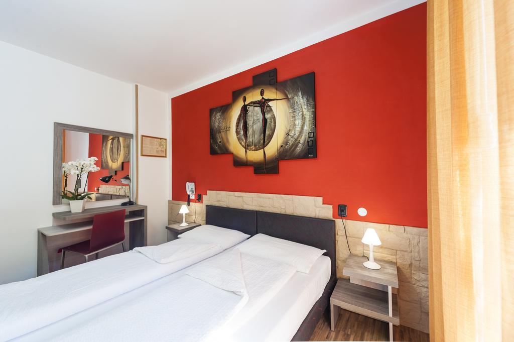 Hotel Garni Ischia Мальчезине Номер фото